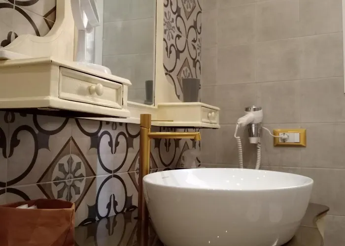 Le Dame Manfrede 3* 파엔차